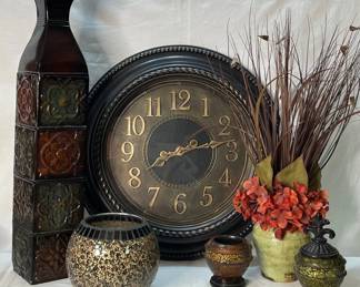 Kirklands Home Decor Group