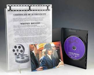 005 Whitney Houston Hand Signed CD Titled I Look To You with Photo and COA
