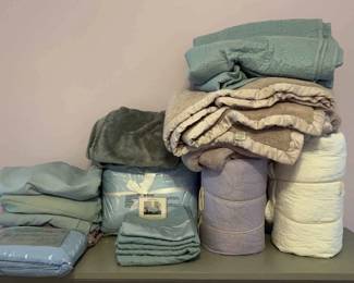 Large Lot Of Egyptian Cotton Bedding, Throws More