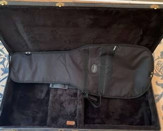 TKL Electric Guitar Case And Fender Bag
