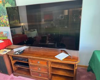 Sony Bravia 75”
XBR-75X950G