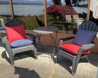 Andirondek Chairs & Metal Tables