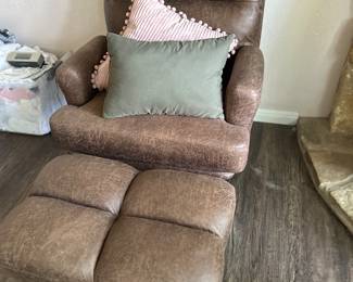 Reclining chair and ottoman