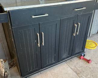 Outdoor cabinet