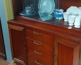 Mid-century modern mahogany china cabinet with glass sliding doors