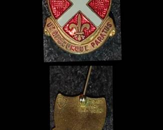 Vintage Enamel Lapel Hat Pin US Army Ut Quocumque Paratus