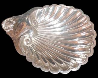 Made in England nickel plated silver clamshell nut dish ball feet