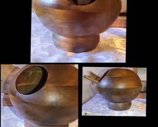 Mid-century modern nut or salt cellar container made of Monkey Pod wood
With spoon
