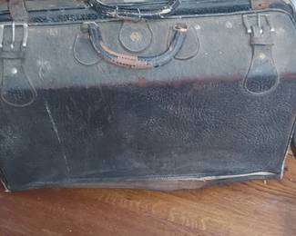 Vintage leather bag