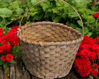 Antique Early American Primitive Large Splint Gathering Basket
22 tall x 17 x10