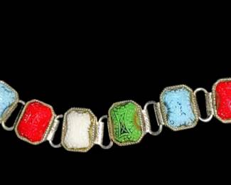 Antique Silver Floral Thermoplastic Lucite Cabochon Link Panel Bracelet NICE
Hard to find item