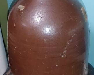 Primitive jug from Alabama unfortunately it's damaged no handles
