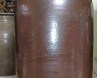 Alkaline glaze Southern Pottery crock
Missing handle