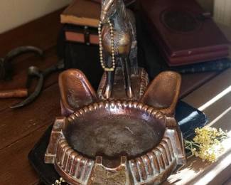 Vintage 1940s Western horse double pipe ashtray & cigarettes copper finish made of pot metal