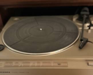Marantz Turntable