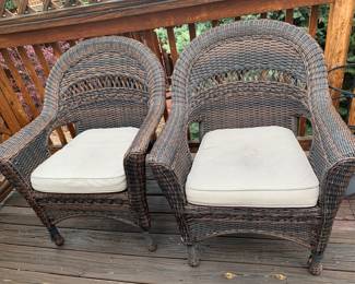 (2) Wicker outdooor chairs