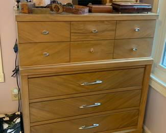MCM dresser