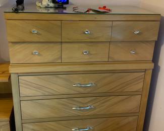MCM dresser