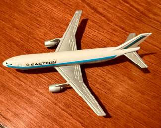 Eastern Airplane - Road Champs