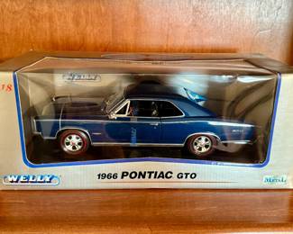1:18 Scale die-cast model - 1966 Pontiac GTO - Welly