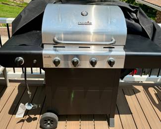 Char-Broil Advantage Propane Grill