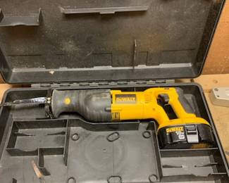 DeWalt Battery Operated Saw - Sawzall