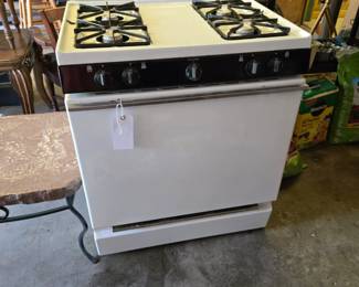 30" GE Gas Range