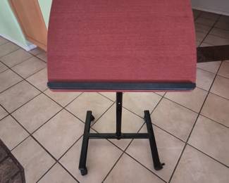 Wood Music Stand. Adjustable