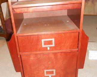 Rolling file cabinet