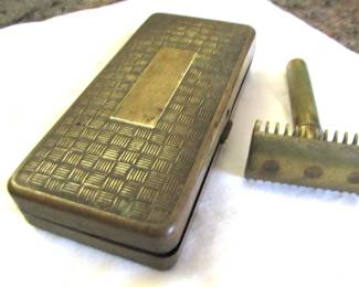 Brass razor & case