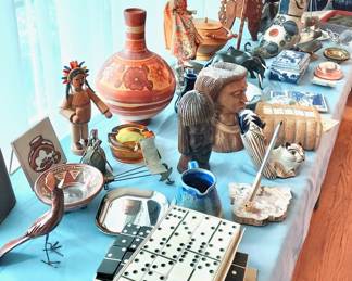 Decor, Collectibles