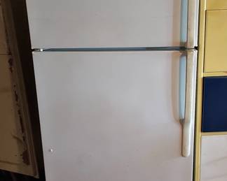 GE Refrigerator
