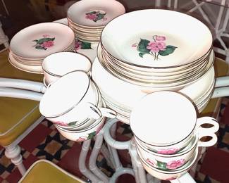 Taylor Smith Taylor Roses Dinnerware