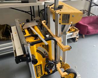 #198 DeWalt table saw DWE7480 on a rolling workbench DW7440RS $300.00