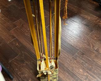 #87 Fred Bear Razor Head Arrow Bows (metal Tipped) in carrying Case (with original paperwork) $85.00