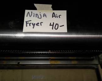 #208 Ninja Air Fryer $40.00