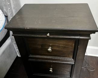 #152 Laminate 2 drawer End Table - 22x16x27 $30.00