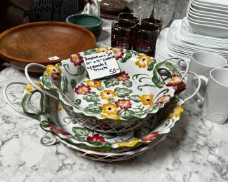#88 Temptations Set 10" & 12" Casserold w/stands & Trivets $55.00