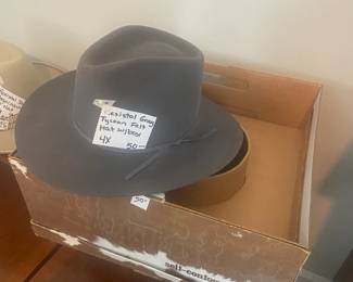 #177 resiston Gray tyloon felt hat w box 4 X beaver $50.00