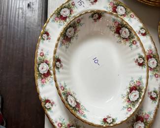 #48 Royal Albert Set of 2 Platter & Bowl $25.00