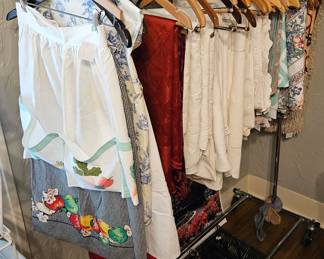 Aprons and table cloths