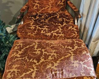 Upholstery lounge chair