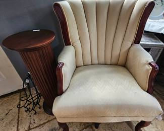 Upholstery side chair