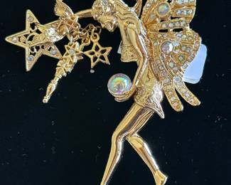 Kirks Folly Brooch