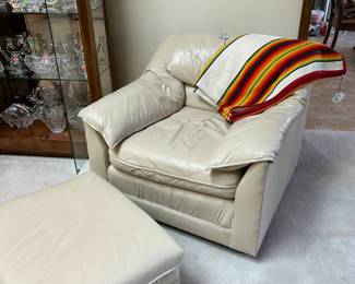 Distinction Leather Chair/Ottoman
