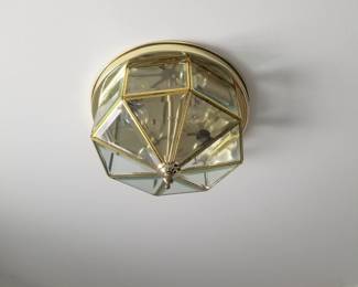Light fixture