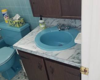 Bath vanity
