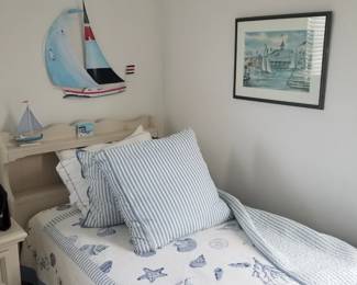 Twin bed detail - bookcase headboards