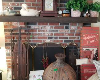 Decorative ducks; Christmas décor and more