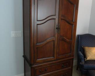 RayLen Vineyards 2 piece Entertainment Piece/Amazing Quality(Heavy and will need movers)